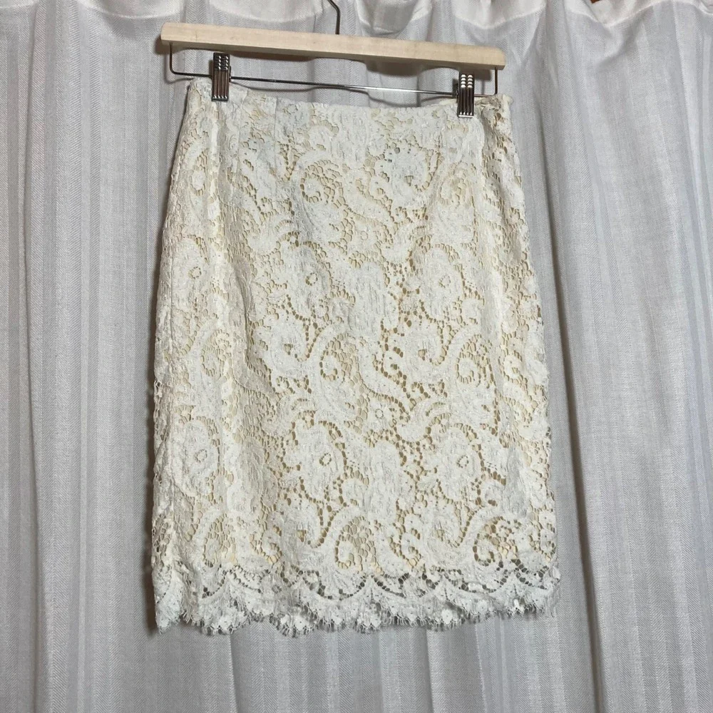 Linda Allard Ellen Tracy Cream Lace Pencil Skirt Silk Lined Scalloped 8 Coquette